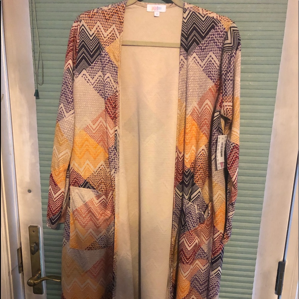 Lularoe M NWT Chevron Jacquard! MAJOR UNICORN!.